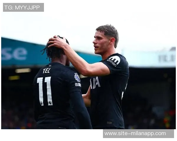 桑加雷在78分钟打入精彩进球热刺客场遭森林队三球领先